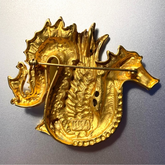 MMA Dragon brooch pin pendant Scythian Ketos Sea Serpent gold tone vintage 1970s - Picture 5 of 7